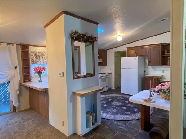 St Joseph, MO 64501,1321 N 20th ST