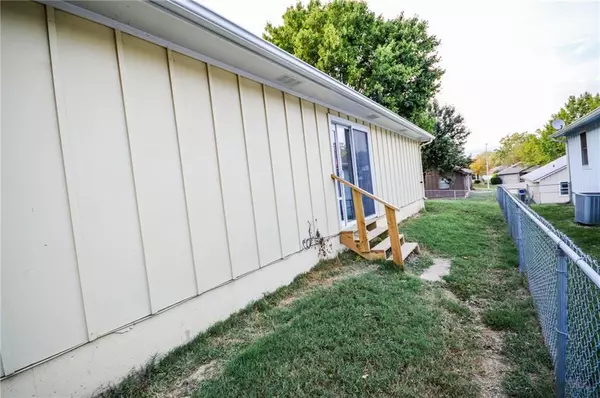 Independence, MO 64057,17904 E Whitney RD #S