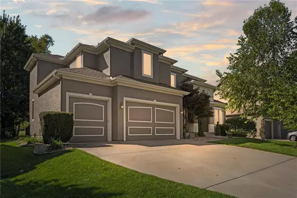 10513 W 169th ST, Overland Park, KS 66221