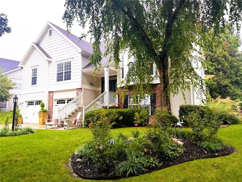 3703 Durham CT, St Joseph, MO 64506