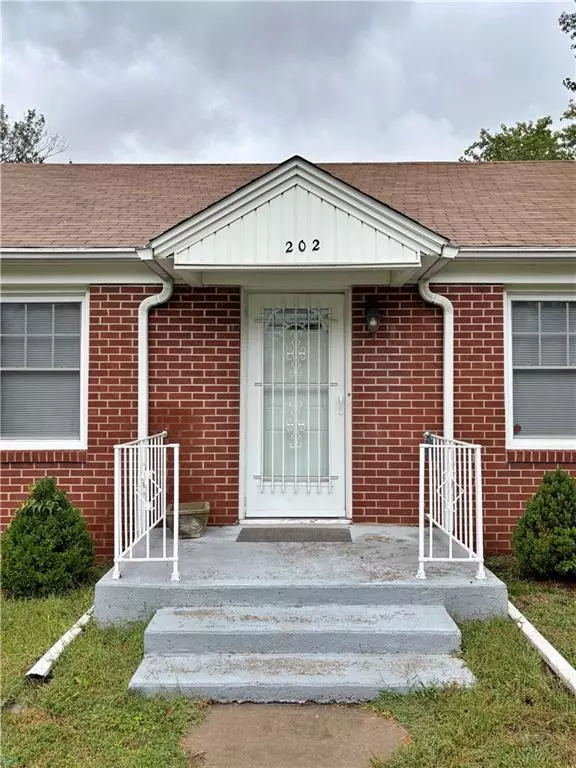 Pittsburg, KS 66762,202 W Jefferson ST