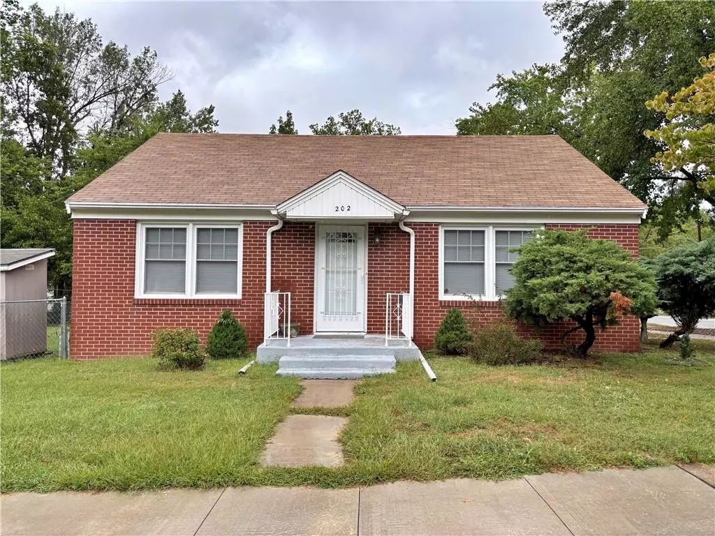 Pittsburg, KS 66762,202 W Jefferson ST