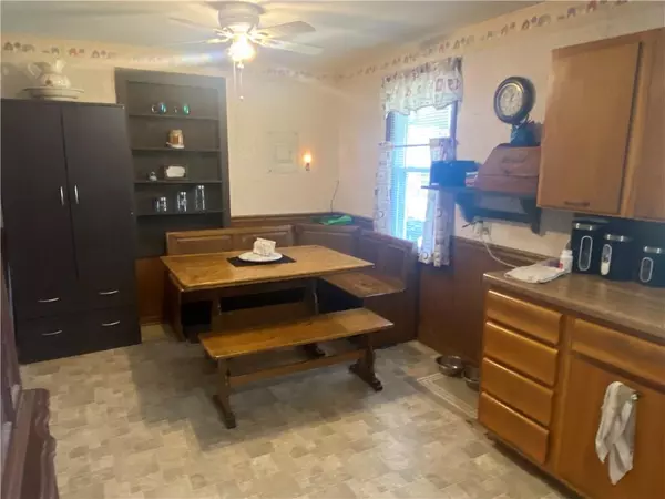 St Joseph, MO 64504,6644 Grant ST