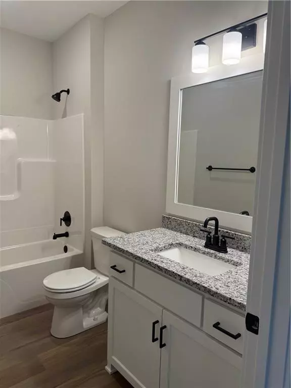 Pleasant Hill, MO 64080,313 1/2 Clearview DR