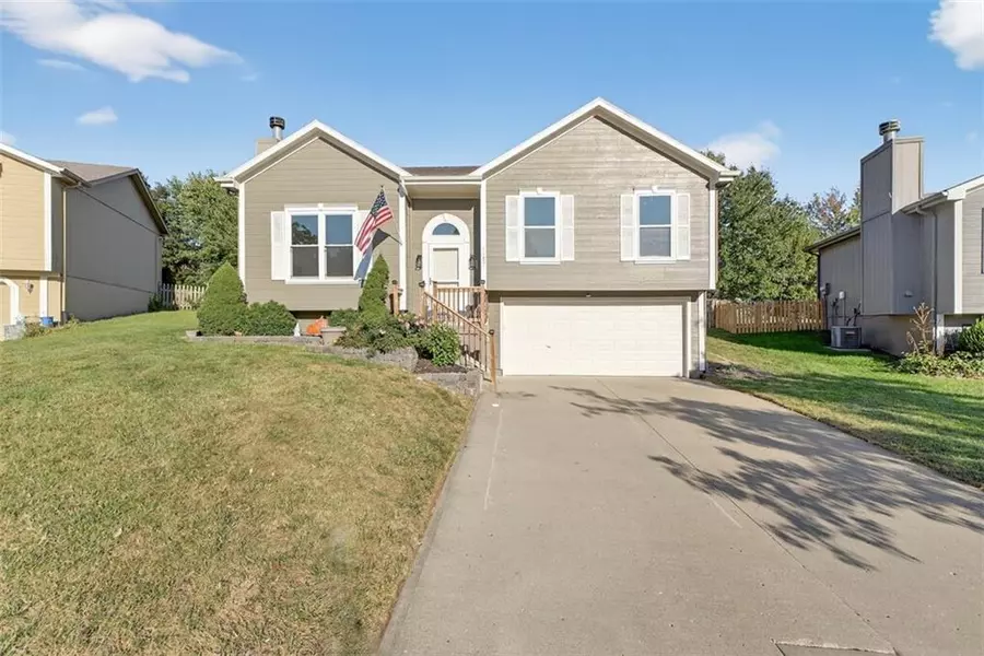 11031 N Ditman CT, Kansas City, MO 64157