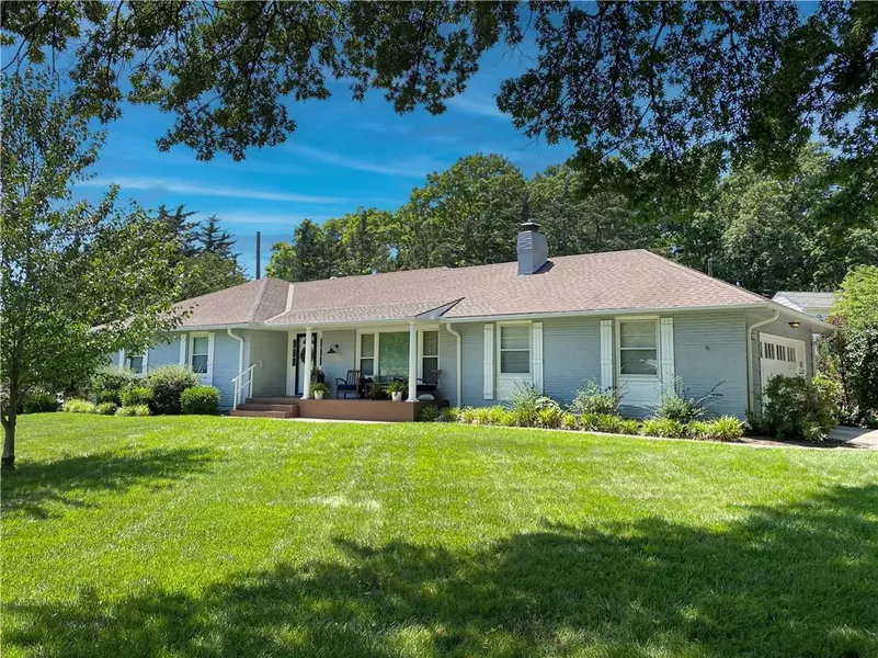 8228 Ensley LN, Leawood, KS 66206