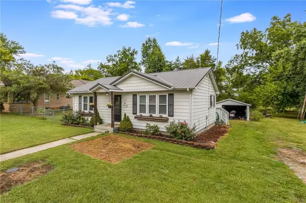 Urich, MO 64788,108 W 7th ST