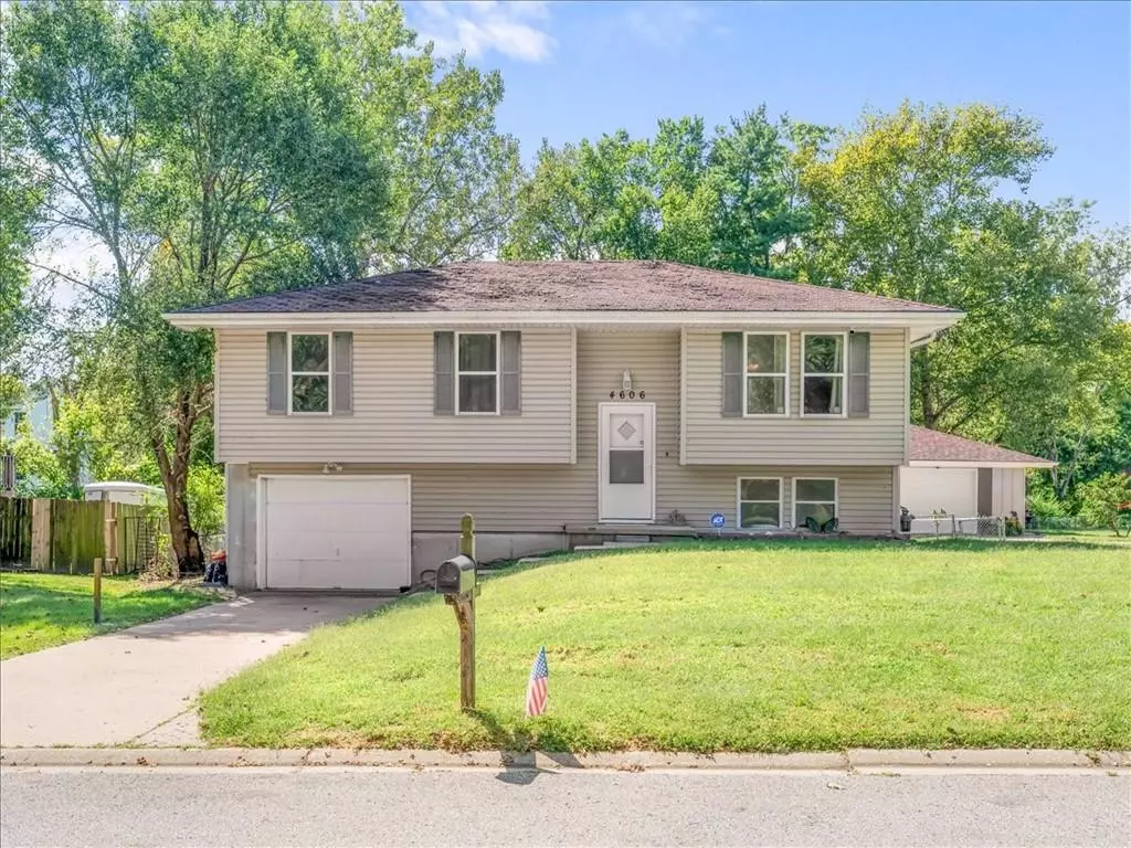 St Joseph, MO 64506,4606 Zebra LN