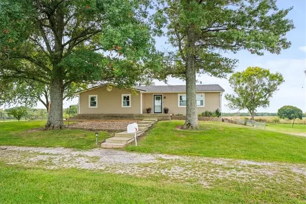 Paola, KS 66071,24245 K 68 HWY