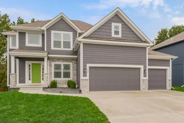 457 Lilly LN, Liberty, MO 64068