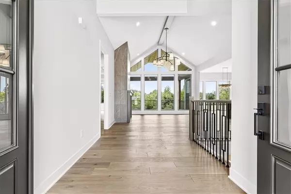 Greenwood, MO 64034,915 Savannah LN