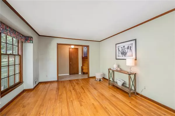 Merriam, KS 66203,10017 W 68th ST