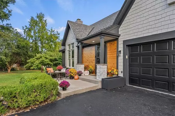 Overland Park, KS 66221,10615 W 164th ST