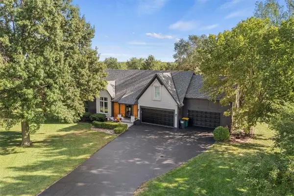 Overland Park, KS 66221,10615 W 164th ST