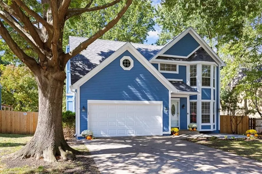 1121 N Julia ST, Olathe, KS 66061