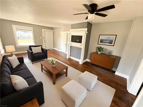 Independence, MO 64050,327 S Hunter ST