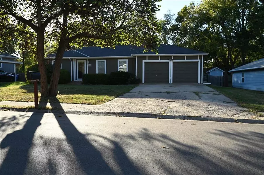 619 N Walnut ST, Olathe, KS 66061