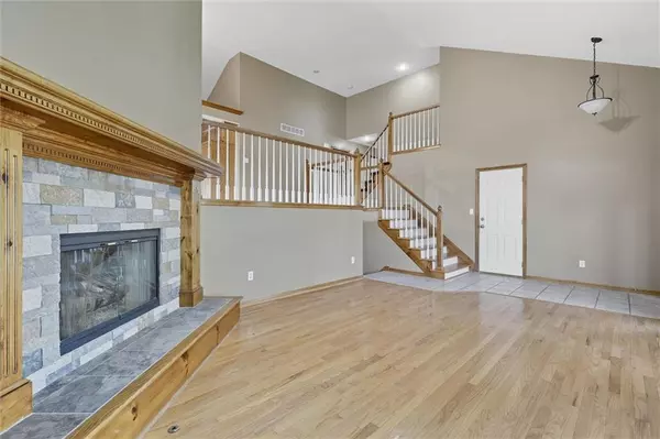 Greenwood, MO 64034,1301 Meadows LN