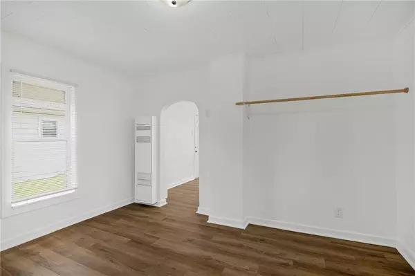 St Joseph, MO 64504,903 W Valley ST