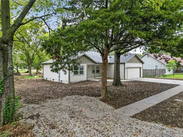 Adrian, MO 64720,220 E 7th ST