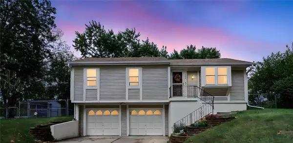 1608 Ray ST, Liberty, MO 64068