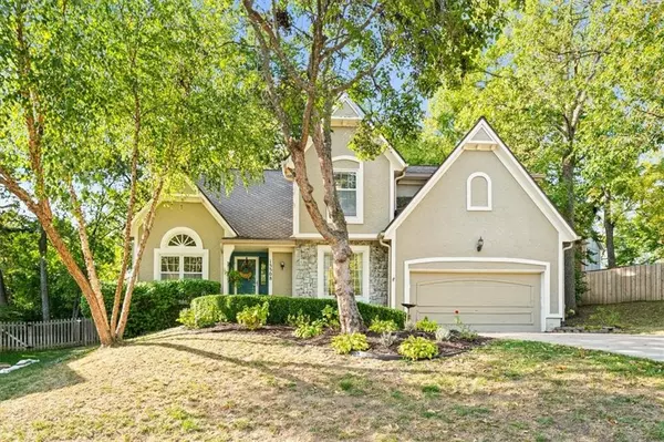 15508 Outlook ST, Overland Park, KS 66212