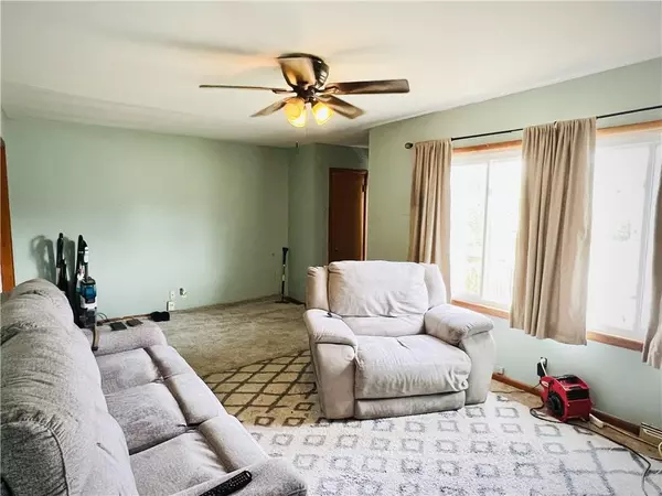 Kansas City, MO 64117,4614 NE Antioch RD