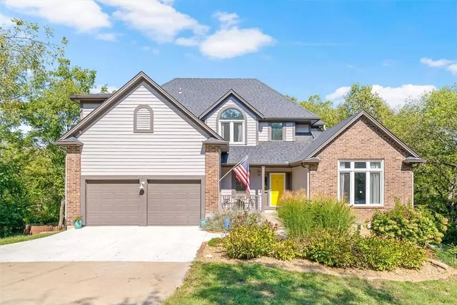 32210 W 91 ST, De Soto, KS 66018