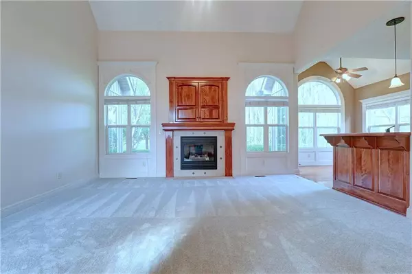 Grain Valley, MO 64029,2110 NE Colonnade AVE