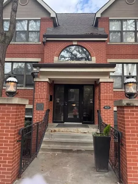 925 Washington ST #302, Kansas City, MO 64105