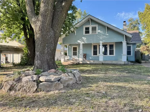 2815 Washington AVE, Parsons, KS 67357