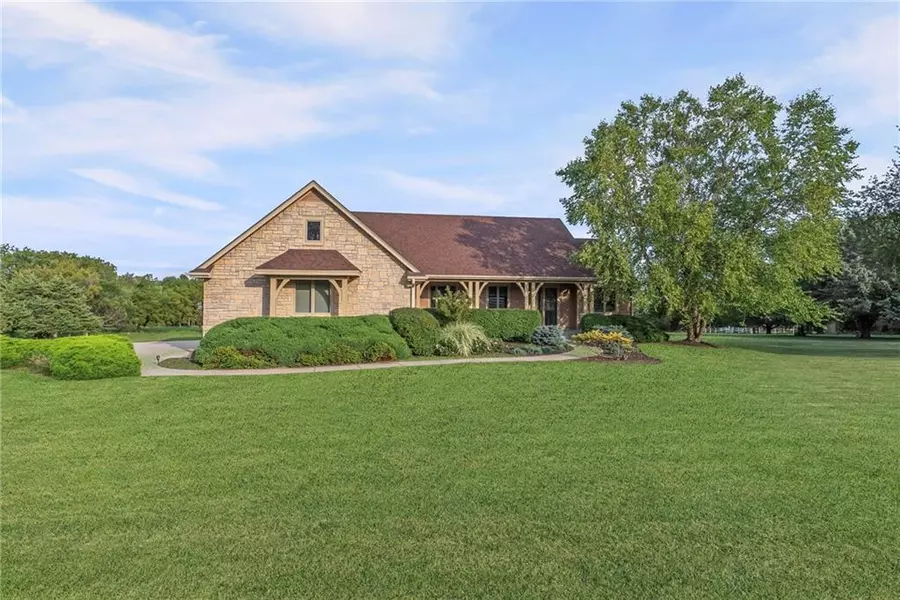 6500 SW Vorse RD, Auburn, KS 66402