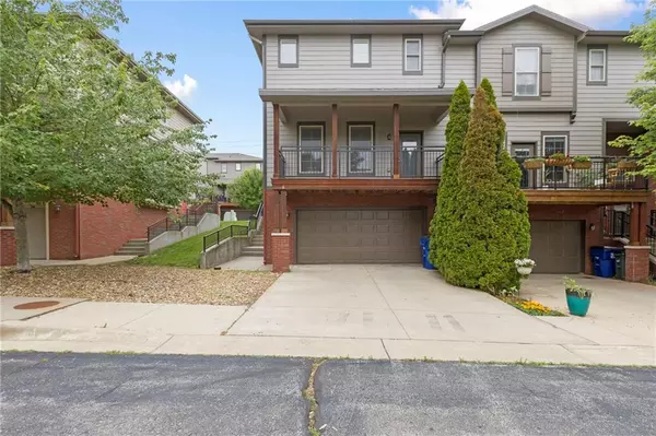 5245 Overland DR #A14, Lawrence, KS 66049