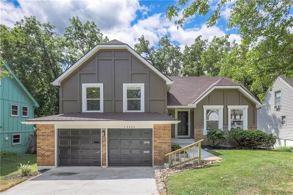 12403 W 72nd TER, Shawnee, KS 66216