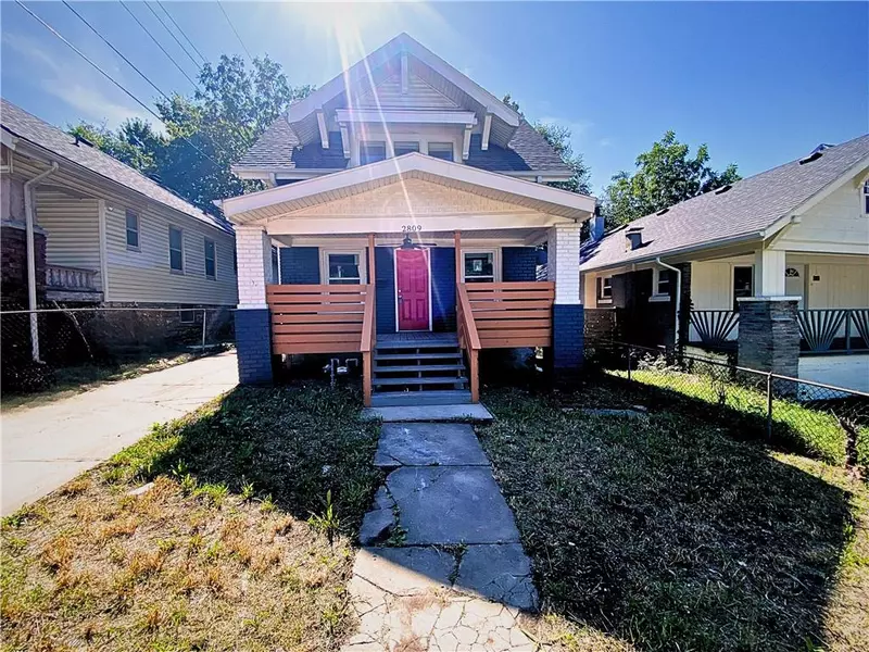 2809 E 39th ST, Kansas City, MO 64128
