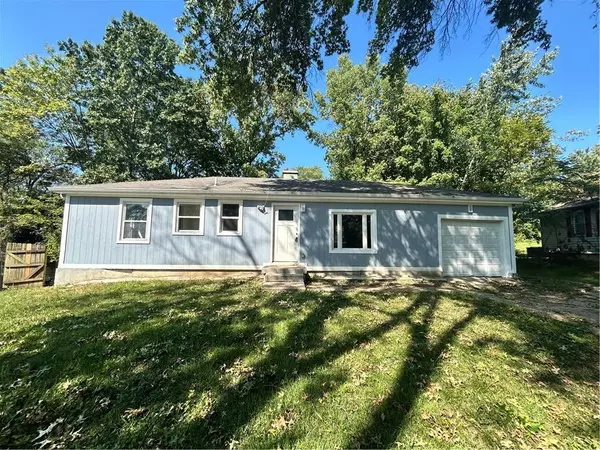 6902 E 98th TER, Kansas City, MO 64134