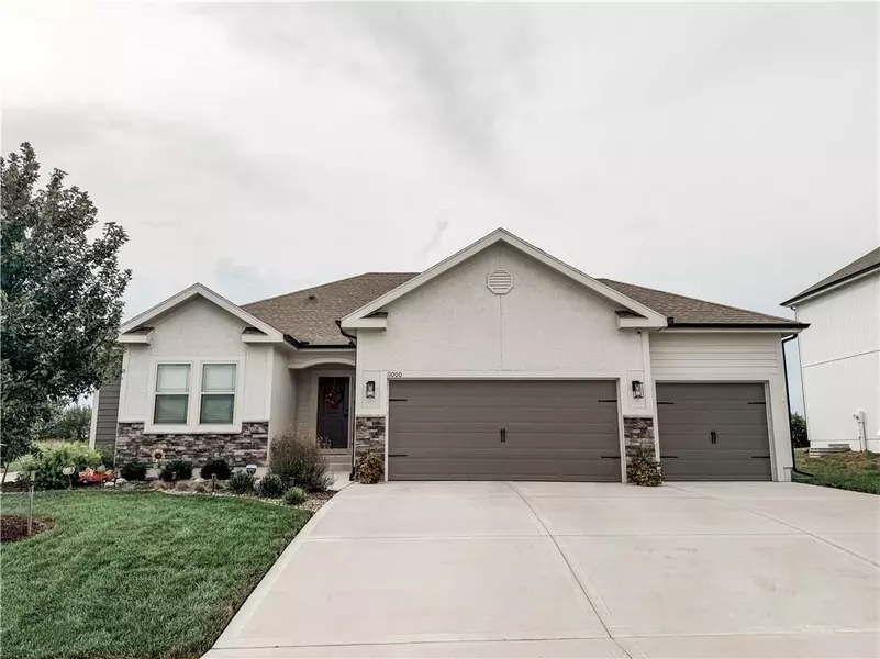 11000 N Bristol AVE, Kansas City, MO 64156