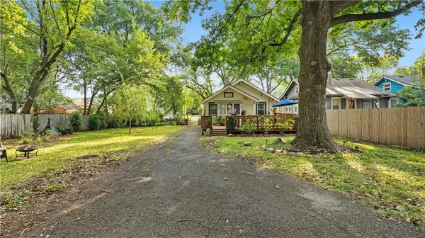 7514 Harrison ST, Kansas City, MO 64131