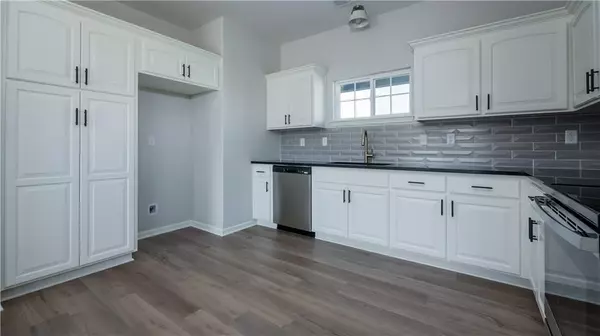 Oak Grove, MO 64075,1308 NE Redwood CT