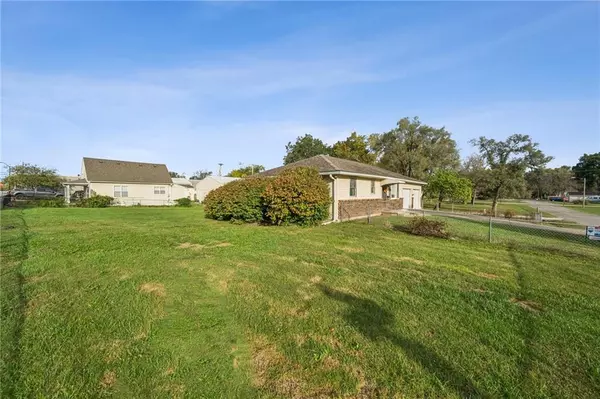 Peculiar, MO 64078,231 E 1st ST