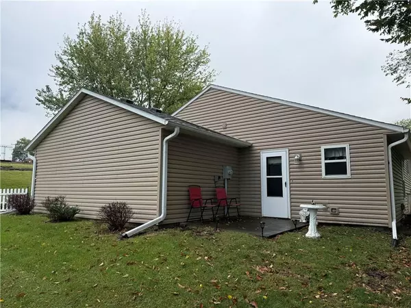 Maryville, MO 64468,320/322 N Charles ST