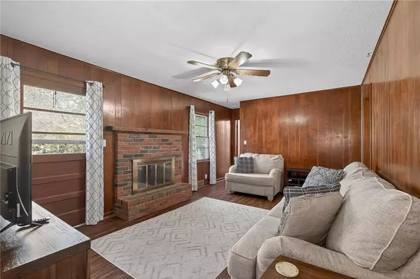 Gladstone, MO 64118,1702 NE 68th TER