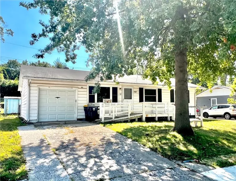 7525 E 52nd ST, Kansas City, MO 64129