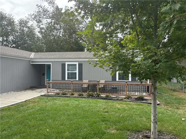 12225 W 64th TER, Shawnee, KS 66216