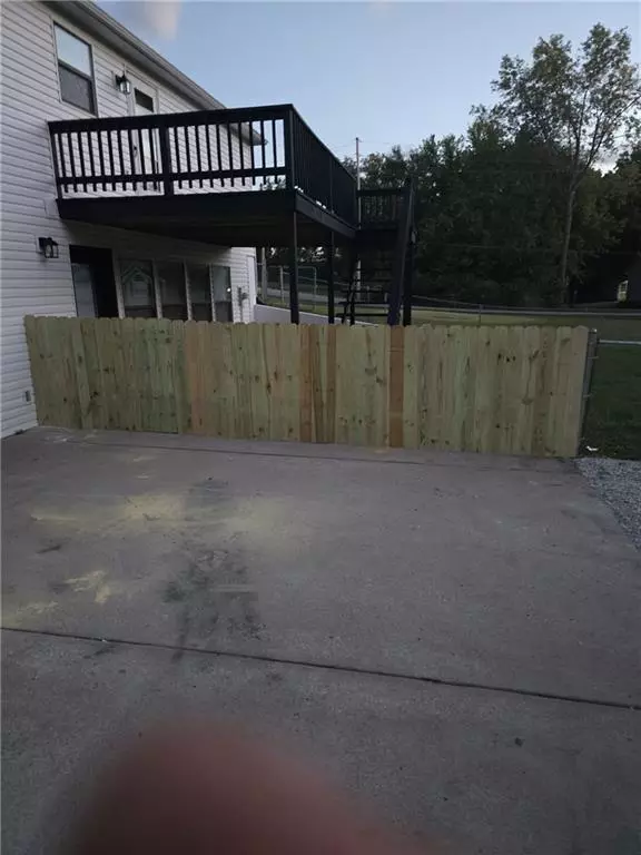 Richmond, MO 64085,614 S Thornton ST