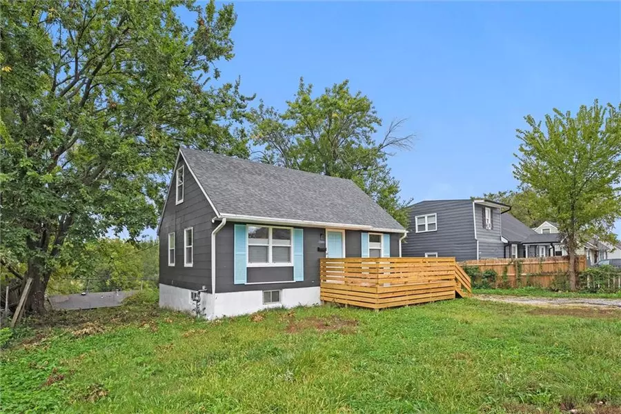 7509 E 50th ST, Raytown, MO 64129