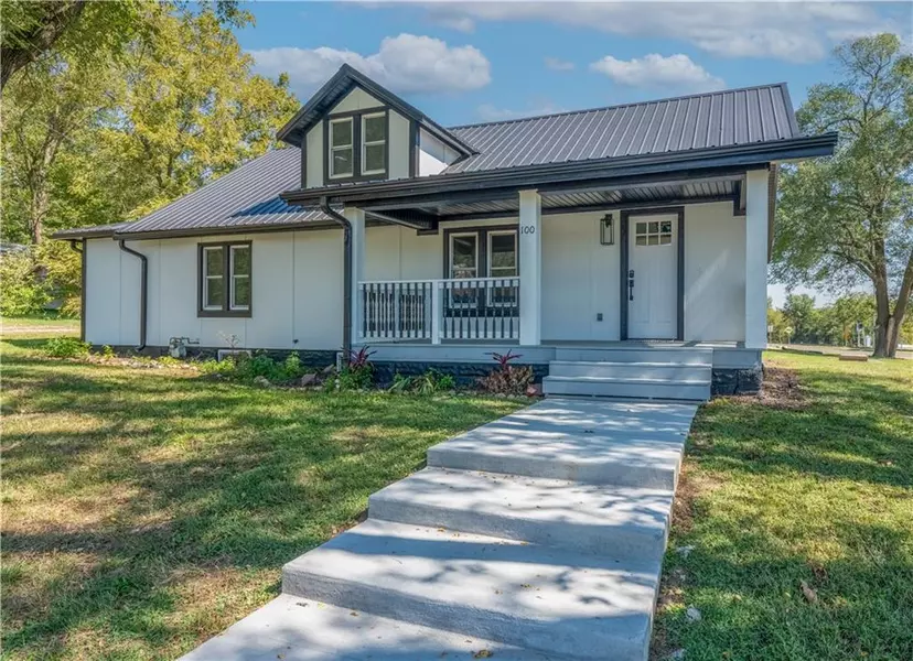 100 N Olive ST, Otterville, MO 65348