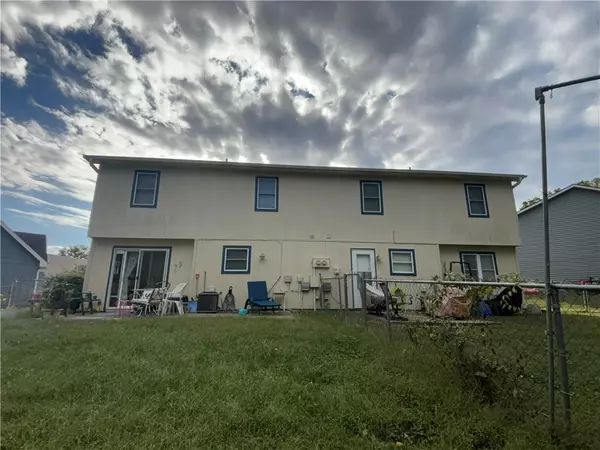 Bonner Springs, KS 66012,528-530 Crest CIR