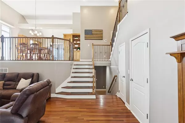 Kearney, MO 64060,904 Crestridge DR