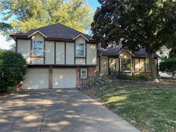 11608 W 101st ST, Overland Park, KS 66214